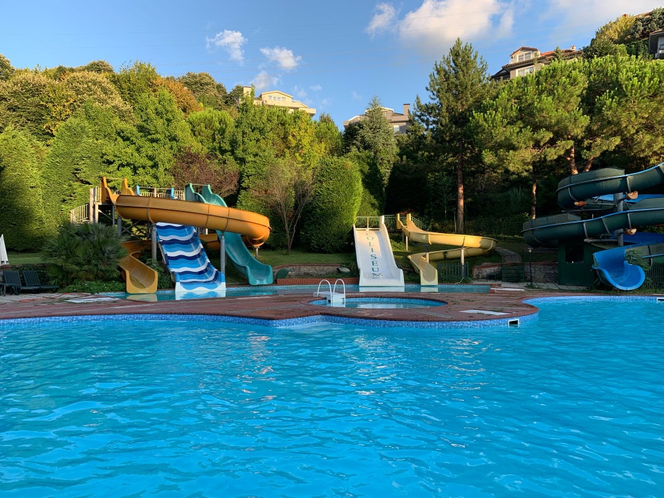 coliseum aquapark