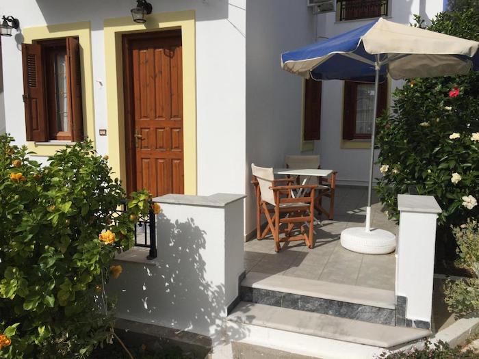 Bütçe Dostu En İyi Otel: Livanina Apartments