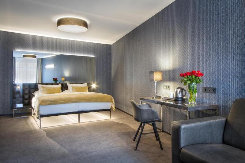 hotel mucha prag