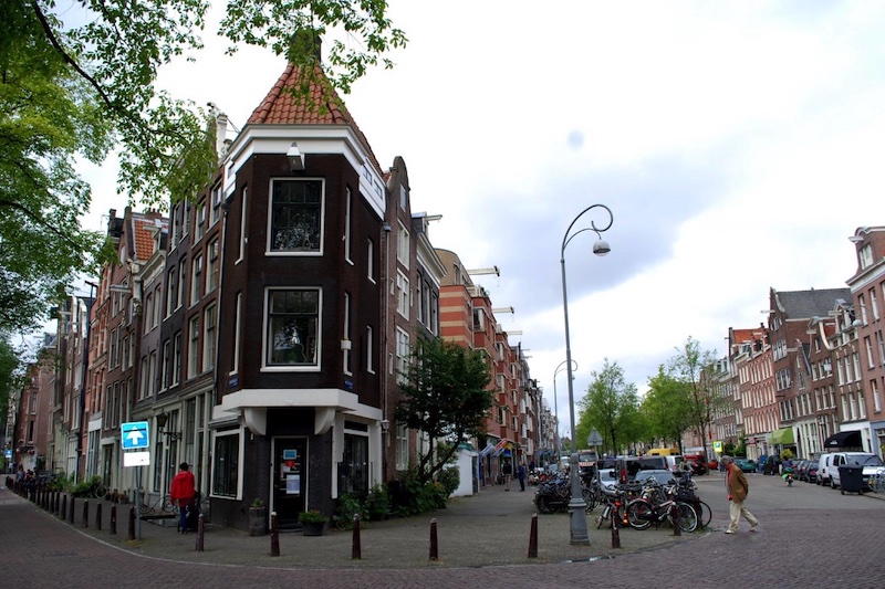 amsterdam'da nerede kalınır jordaan