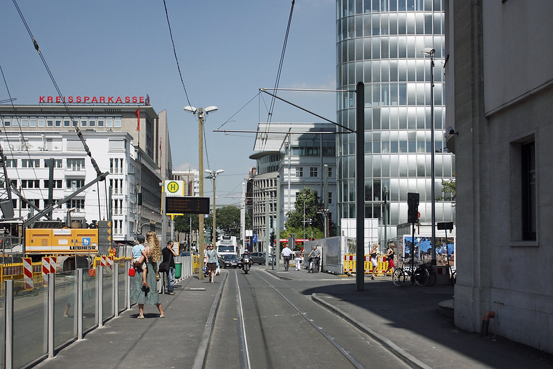 düsseldorf'ta nerede kalınır Friedrichstadt