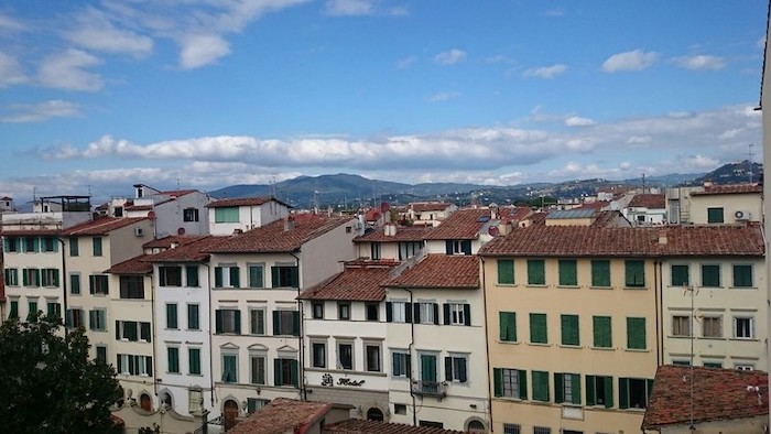 Sant’Ambrogio floransa'da nerede kalınır