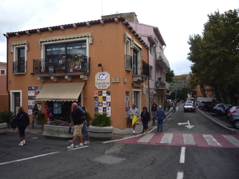 Sardinya'da nerede kalınır San Teodoro