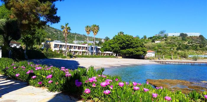 Marvel Tree Beach Hotel