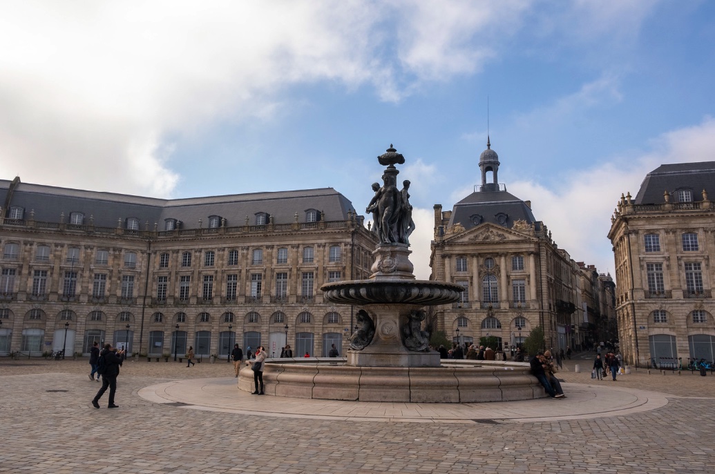 Bordeaux'ta nerede kalınır