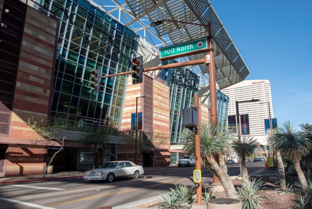 Phoenix'te nerede kalınır