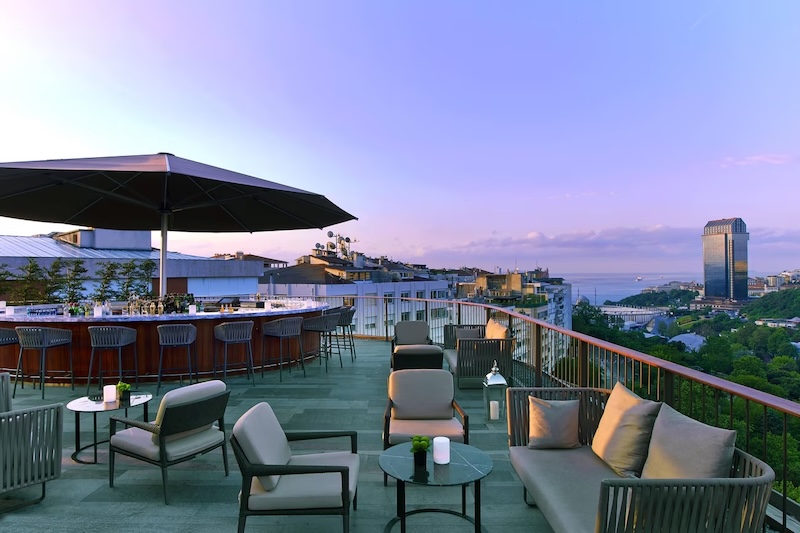 The St. Regis Istanbul Spago Bar