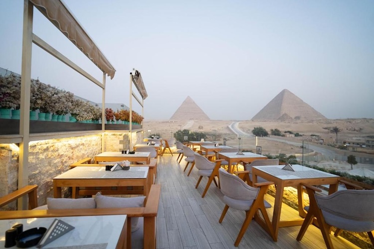 Great Pyramid Inn